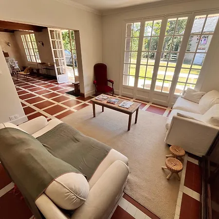 L'ecrin De Famille Maison & Bourg Gold Kwatera prywatna Ver-sur-Mer