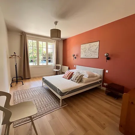 Kwatera prywatna L'ecrin De Famille Maison & Bourg Gold *